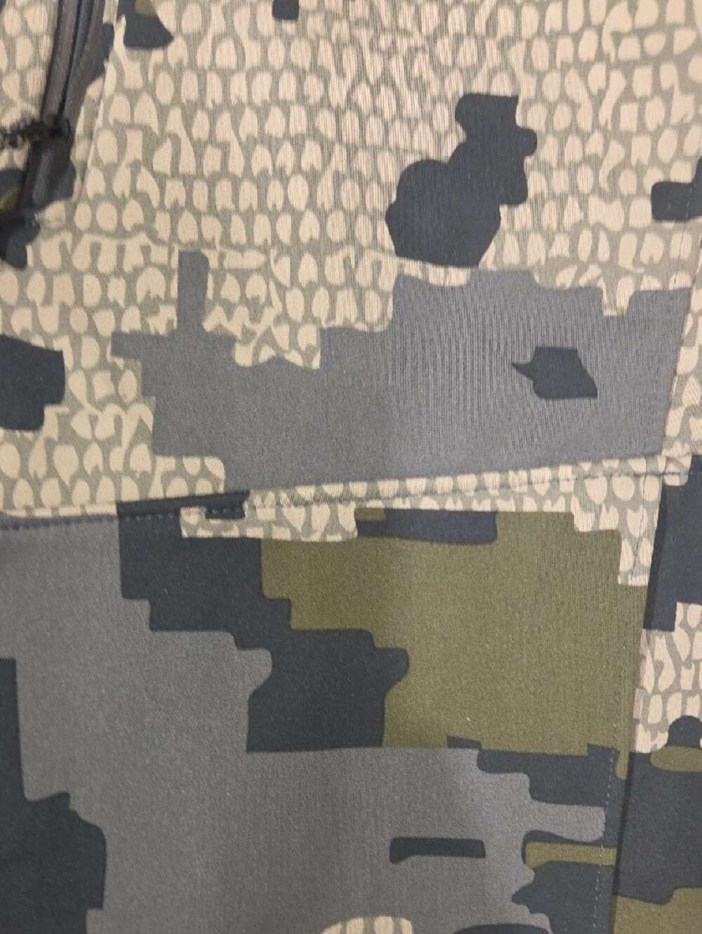 KUIU Mens Axis Camouflage Jacket Pants Gloves - Green, Gray, Black - Picture 10 of 13